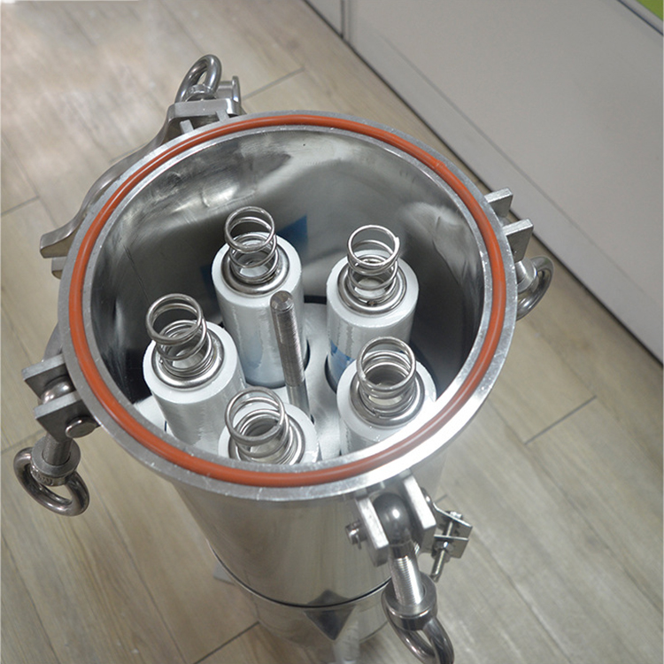 精密過濾器微生物污染堵塞原因？